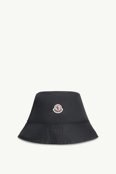 Moncler Bucket Hat In Multi