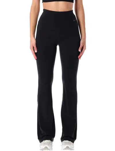 Nike Flared Leggings In Black