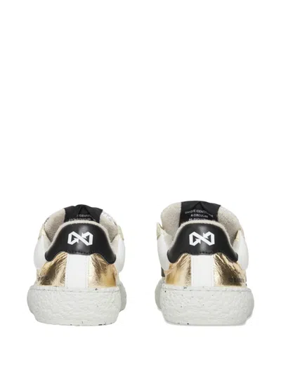 Id.eight Uriduri Arrow-detail Sneakers In Multi