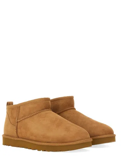 Ugg Stivale Classic Ultra Mini In Brown