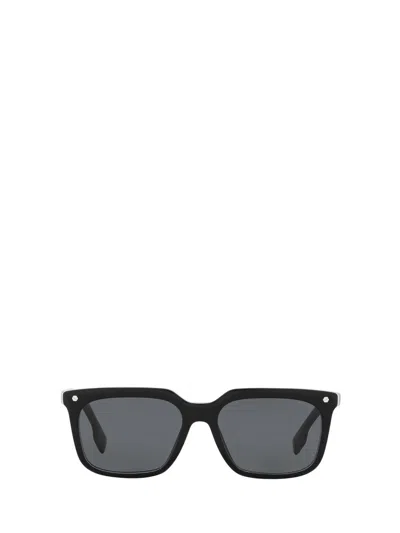 Burberry Rectangular Carnaby Sunglasses In Black