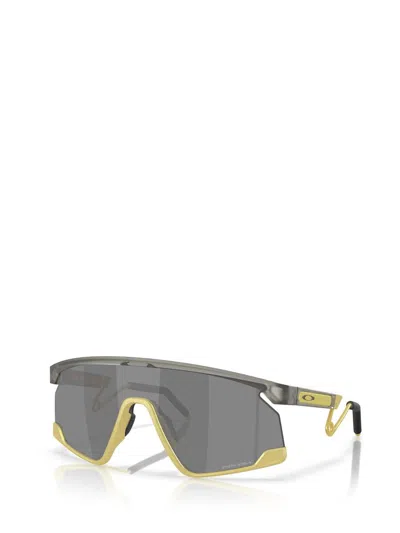 Oakley Man Sunglass Oo9237 Bxtr Metal Alloy Collection In Gray