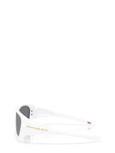 Oakley Full Rim Rectangular Sunglasses In White