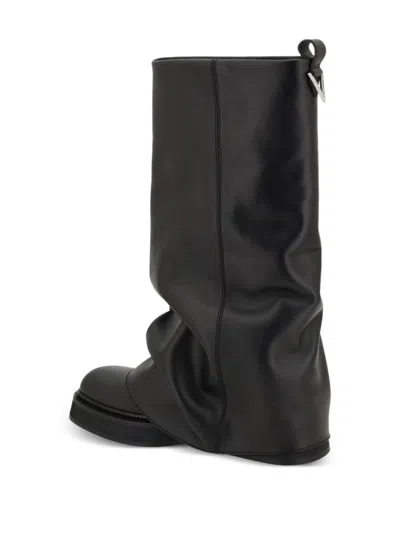 Attico Robin Black Boots With Square Toe And Logo Plaque On The Rear In Leather Woman In Black