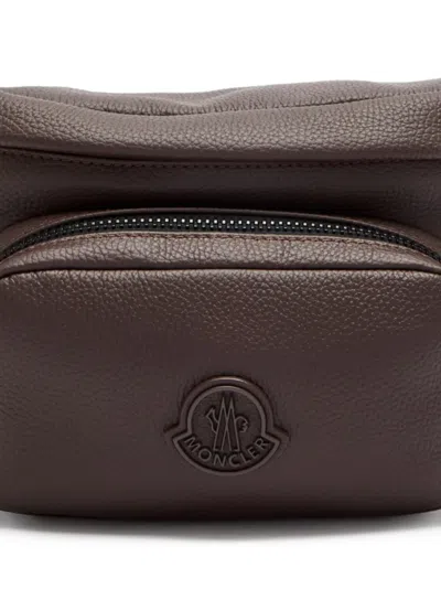 标贴拉链开合腰包