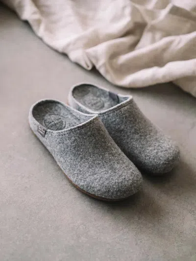 Toni Pons Maui Metallic Slipper In Gray