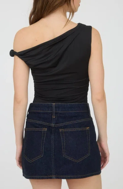 Blu Pepper One-shoulder Top In Black