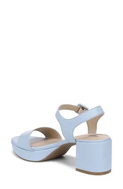 Lifestride Rhythmn Platform Sandal In Blue