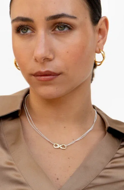 Dower & Hall Entwined Infinity Pendant Necklace In Gold