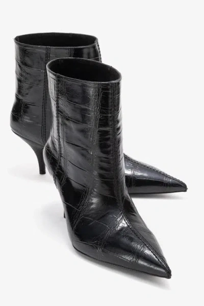 Prologue Shoes Brivelle Pointed Toe Boot In Black
