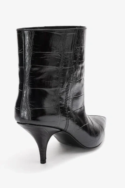 Prologue Shoes Brivelle Pointed Toe Boot In Black