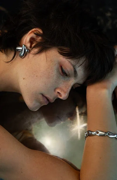 Kellery Bond Sculpture Silver Earrings In Silver