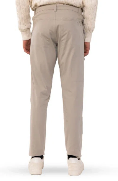 Members Only Golf Trouser In Neutral