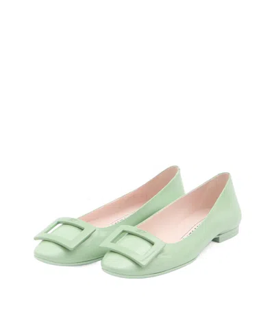Roger Vivier Round Toe Gommettine Buckle Bow Ballerinas In Green
