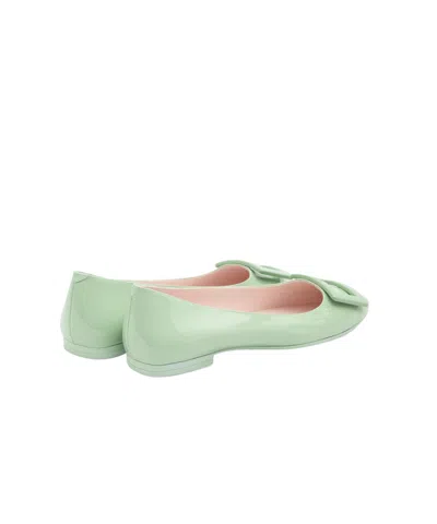 Roger Vivier Round Toe Gommettine Buckle Bow Ballerinas In Green