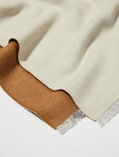 Maxco. Double-sided Shawl In White