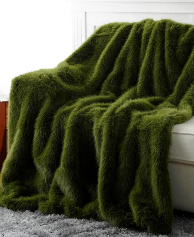 Battilo Lifestyle Faux Fur Throw, 50" X 60" In Green