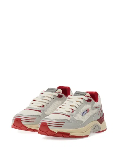 Autry Hyperway Low-top Sneakers In White