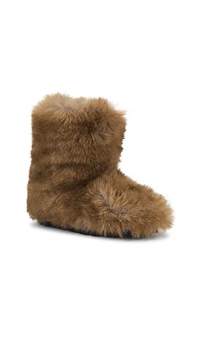 Msgm Fluffy Flat Boot In Brown