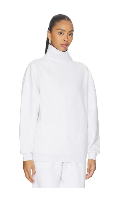 Wellbeing + Beingwell Magnolia Pullover In White