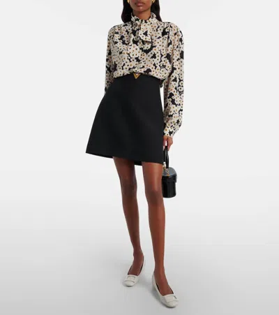 Roger Vivier Roundy Lacquered Decollete 25 Pumps For Women In White