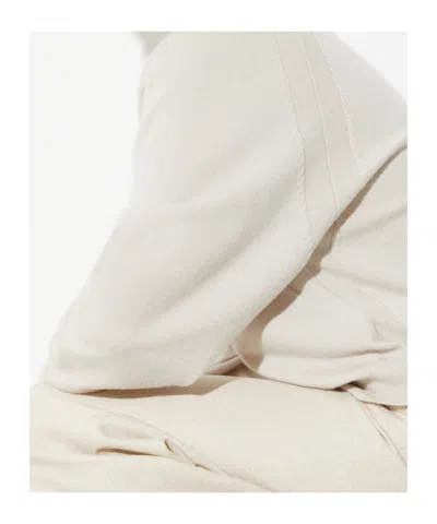 Maxco. Wool And Cashmere Pullover In White