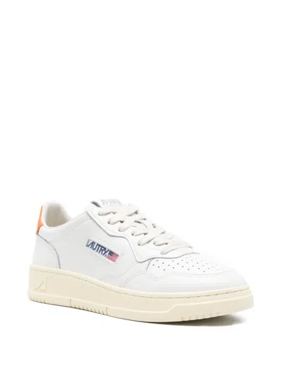 Autry Medalist Low Sneakers In White