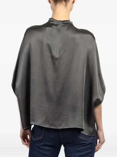 缎面斗篷式罩衫