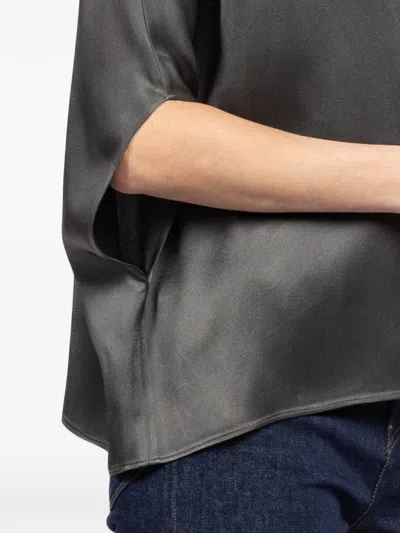 缎面斗篷式罩衫