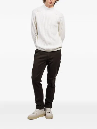 04651/trip In A Bag Ribbed Mock-neck Sweater In White