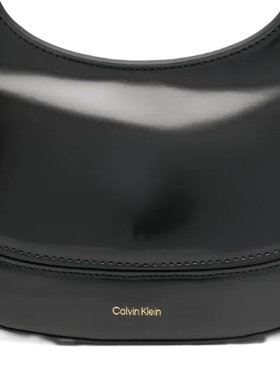 Calvin Klein Chain Shoulder Bag In Black