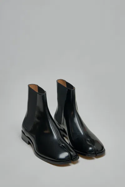 Maison Margiela Black Tabi Chelsea Ankle Boots Men In Multi