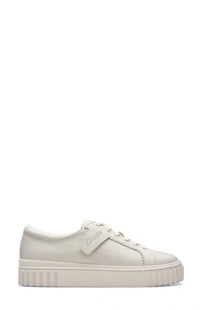 Clarks ® Mayhill Walk Sneaker In White