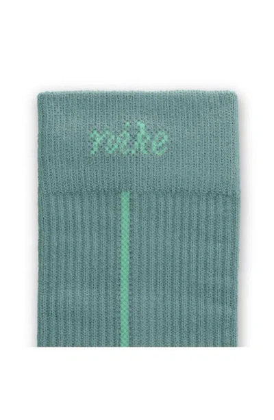 Nike Dri-fit Everyday Plus 3-pack Crew Socks In Gray