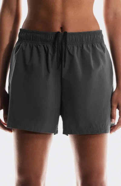 On 3-inch Core Running Shorts In Black