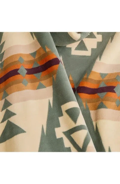 Pendleton Siskiyou Plush Throw Blanket In Green