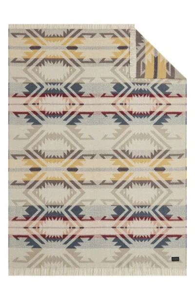 Pendleton White Sands Throw Blanket In Neutral