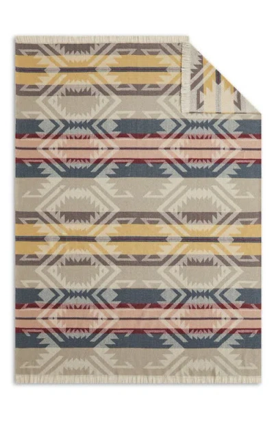 Pendleton White Sands Throw Blanket In Neutral