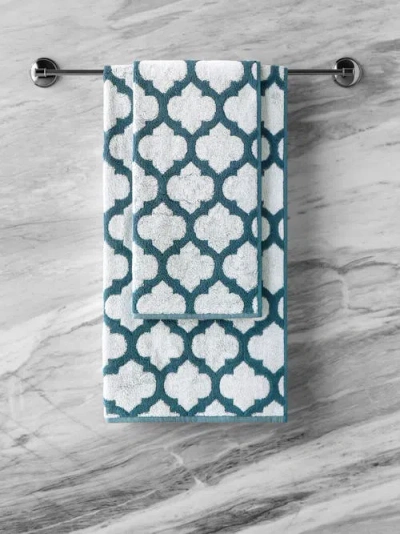 Togas Taylor Towel In Multi