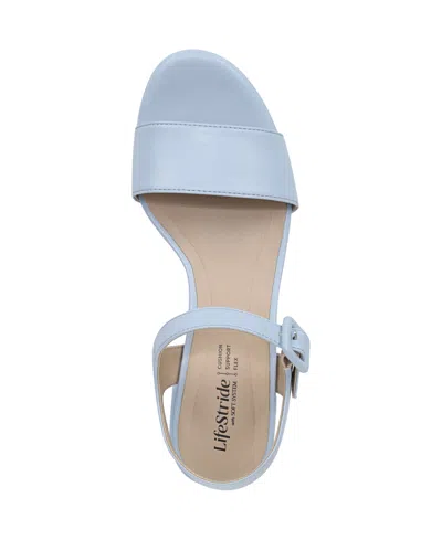 Lifestride Rhythmn Platform Sandal In Blue
