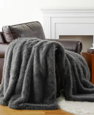 Battilo Lifestyle Faux Fur Throw, 50" X 60" In Gray