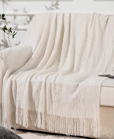 Battilo Texture Triple Zig-zag Lightweight Throw, 50" X 60" In Sand