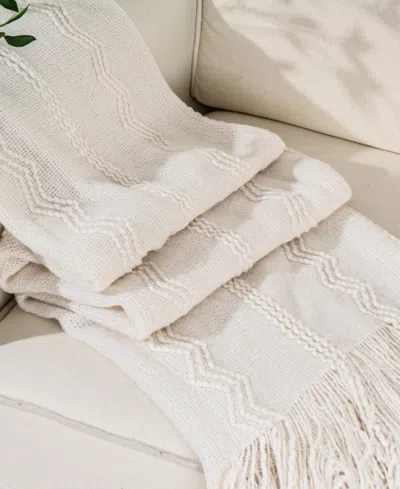 Battilo Texture Triple Zig-zag Lightweight Throw, 50" X 60" In Sand