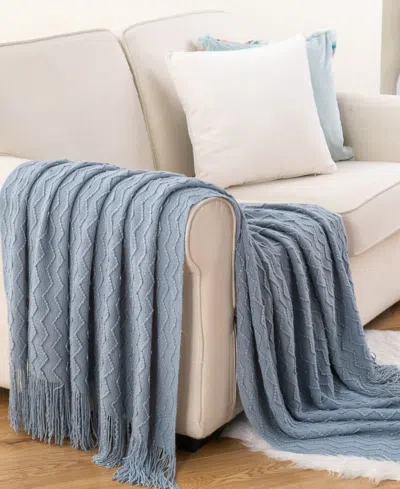 Battilo Wave-link Texture Lightweight Throw, 50" X 60"
