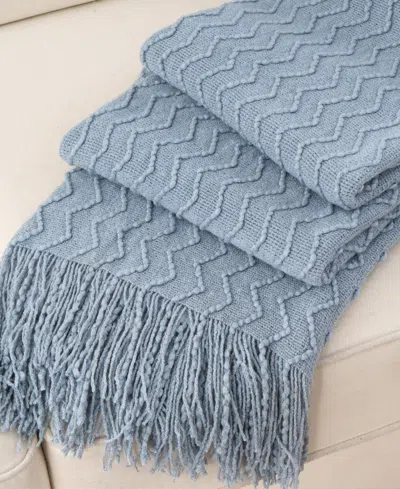 Battilo Wave-link Texture Lightweight Throw, 50" X 60"