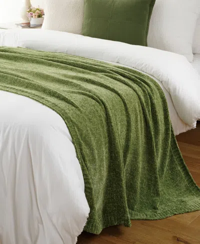 Battilo Lifestyle Solid Woven Micro Chenille Throw, 51" X 67" In Green