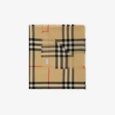 Burberry Mu Gc Lightweight Wool In Neutral