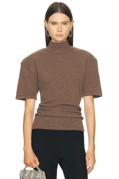 Jacquemus Ribbed Slim-fit Mock-neck Short-sleeve Wool-cashmere Jersey In Brown