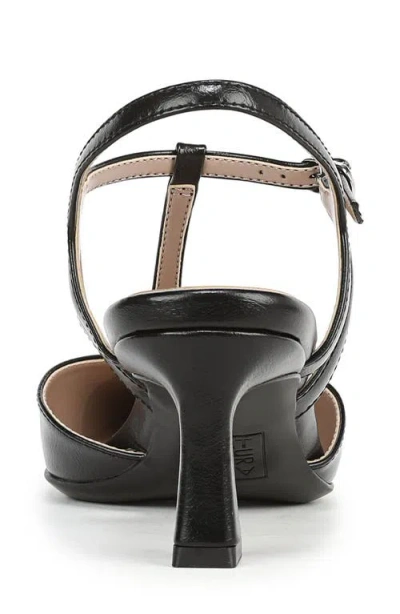 Naturalizer Torin T-strap Heel In Black