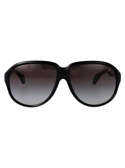 Moncler Shiny Black Injectate Sunglasses In Black